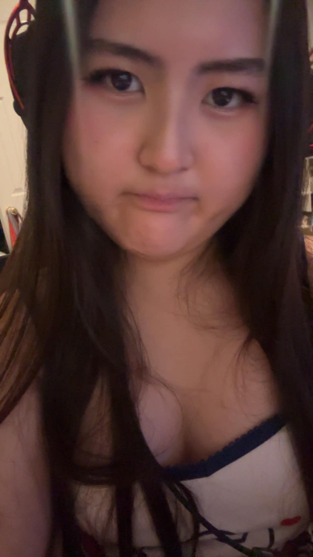 hihi selfies available :3