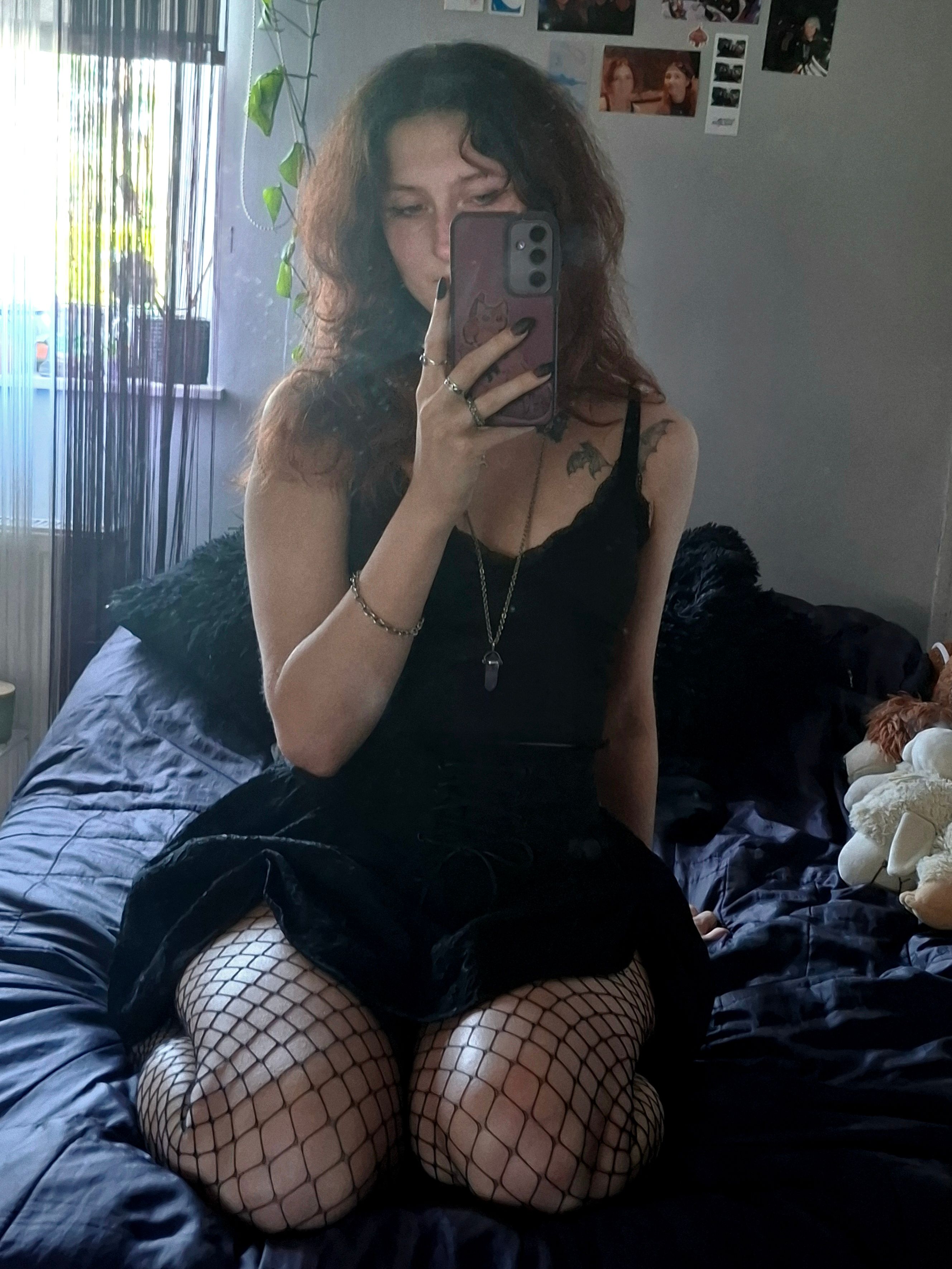 𝐈'𝐦 𝐚𝐯𝐚𝐢𝐥𝐚𝐛𝐥𝐞⸜( ˶>ᴗ<˶)⸝♡