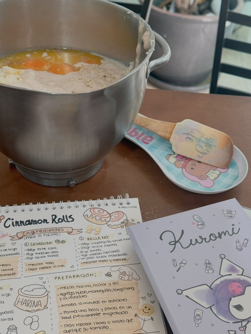 ₊˚⊹♡ cinnamon roll day ♡⊹˚₊