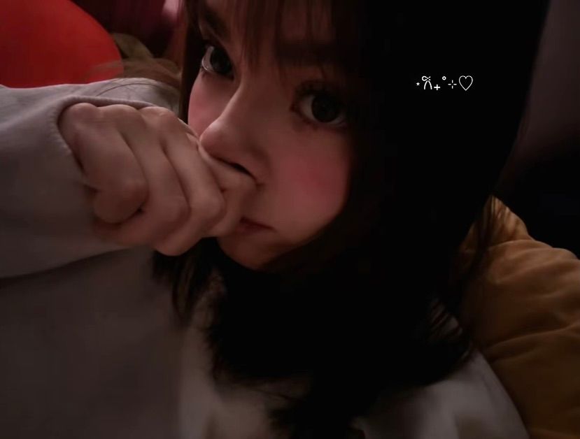 un lol? (˶>⩊<˶)