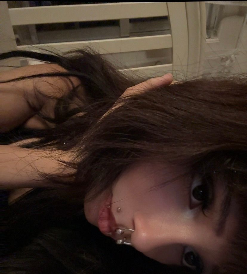 <3