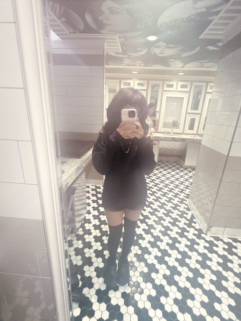 <3