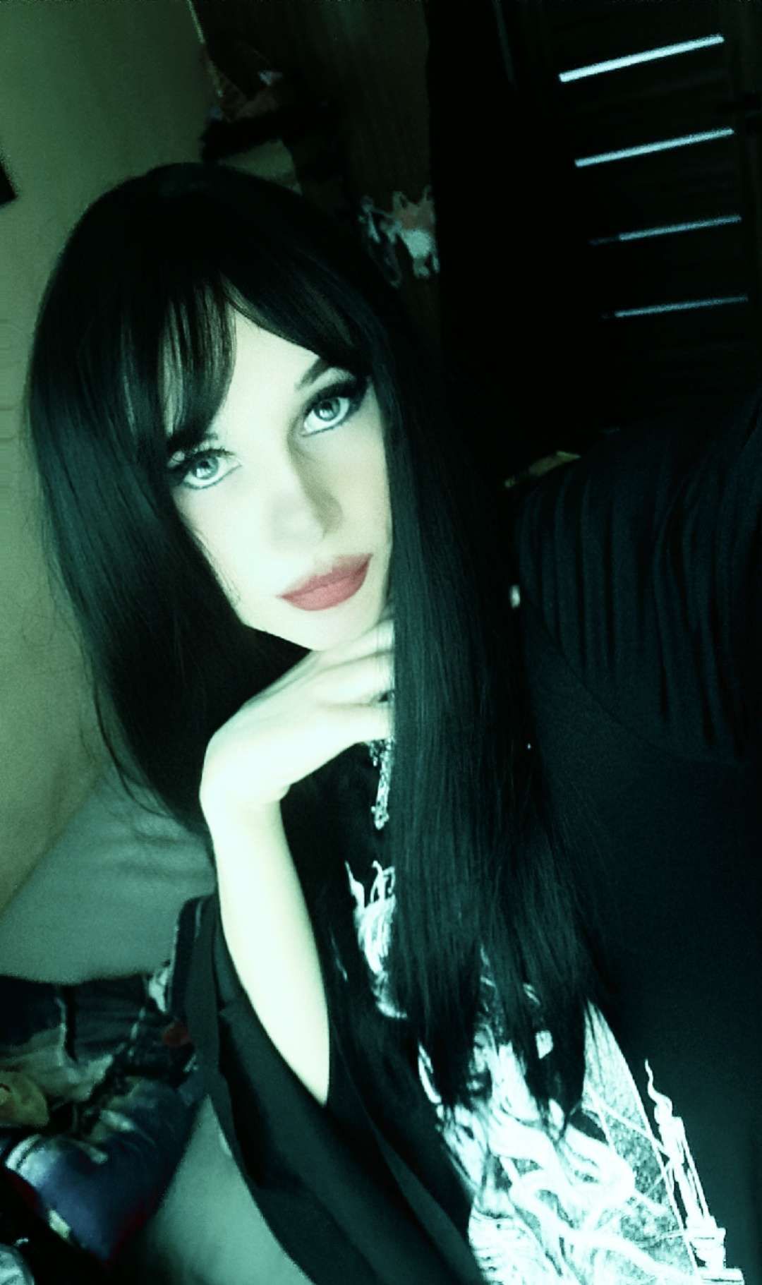Let's talk about your feelings or play together ♡