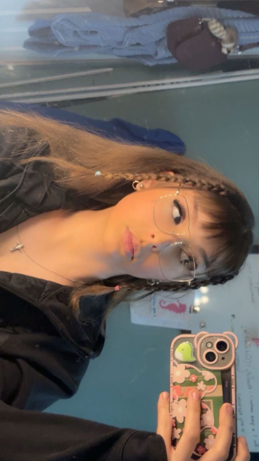 avail 4 vid calls and costum content