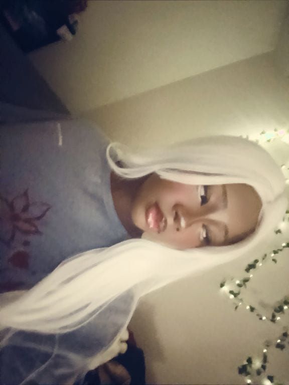 Ayy come play a game w me :3