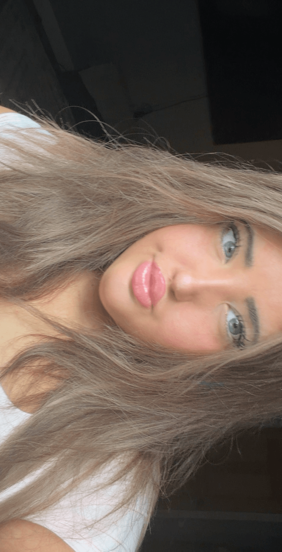 Come chill with me!!!:>>