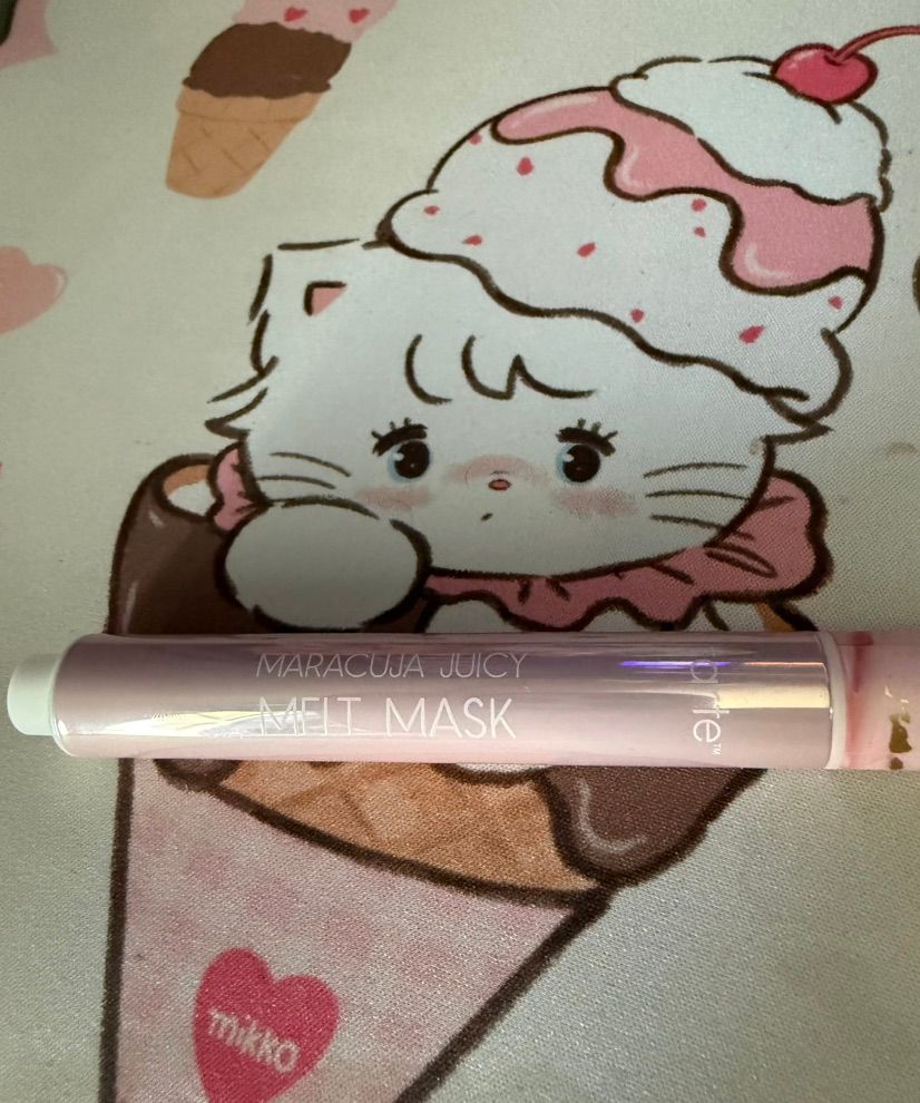 The best lip gloss everrr ٩(^‿^)۶