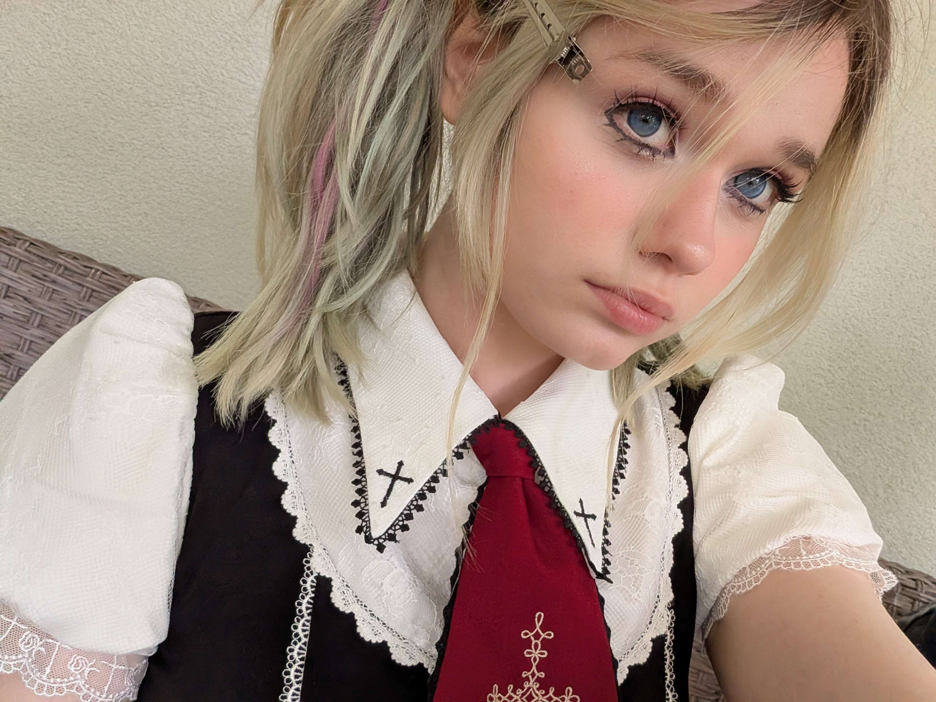 doses available now ᓚ₍⑅^..^₎♡