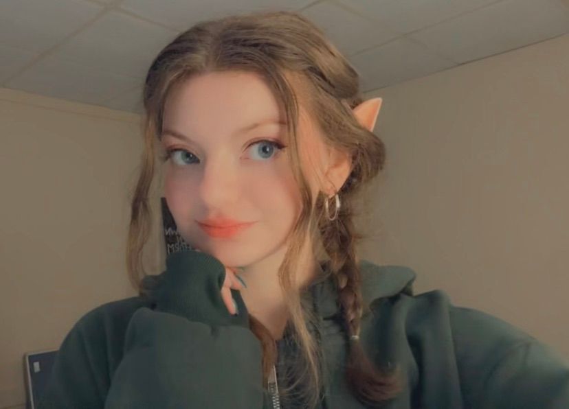 I could be your elf-girl duo✨