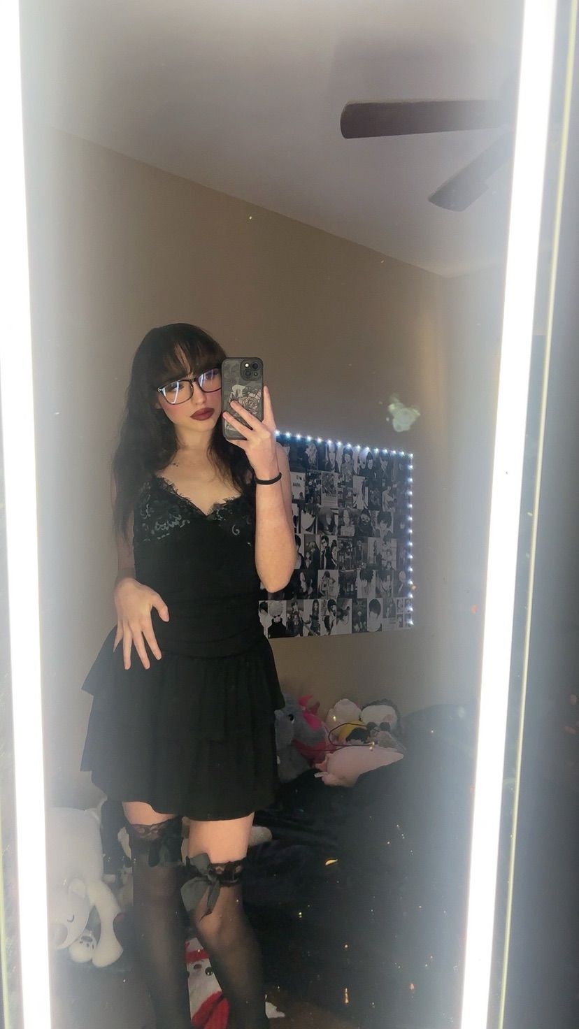 available 🖤