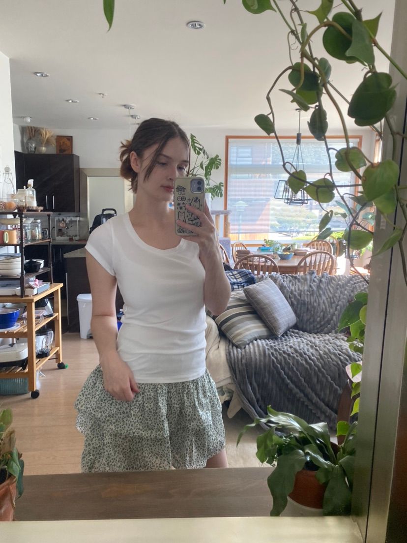 dm for selfies:)🌸⚡️
(SWF!!)