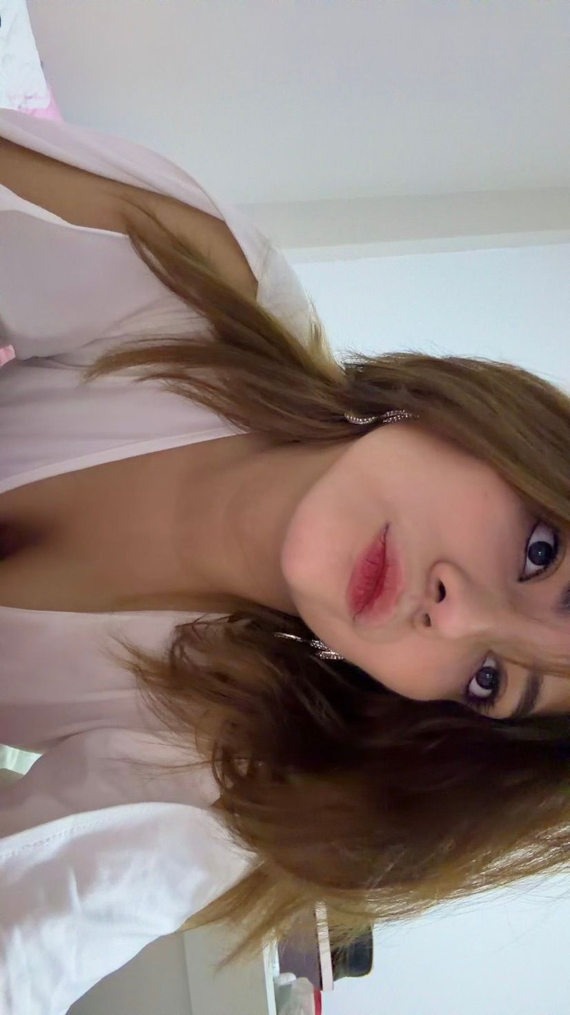 hiii I’m doing customs:3