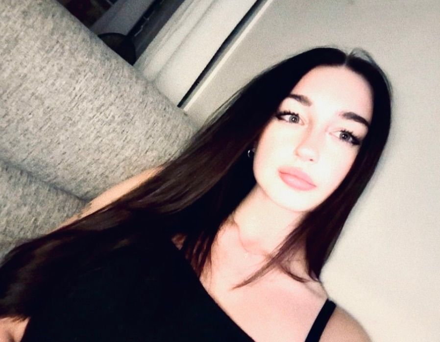 <3