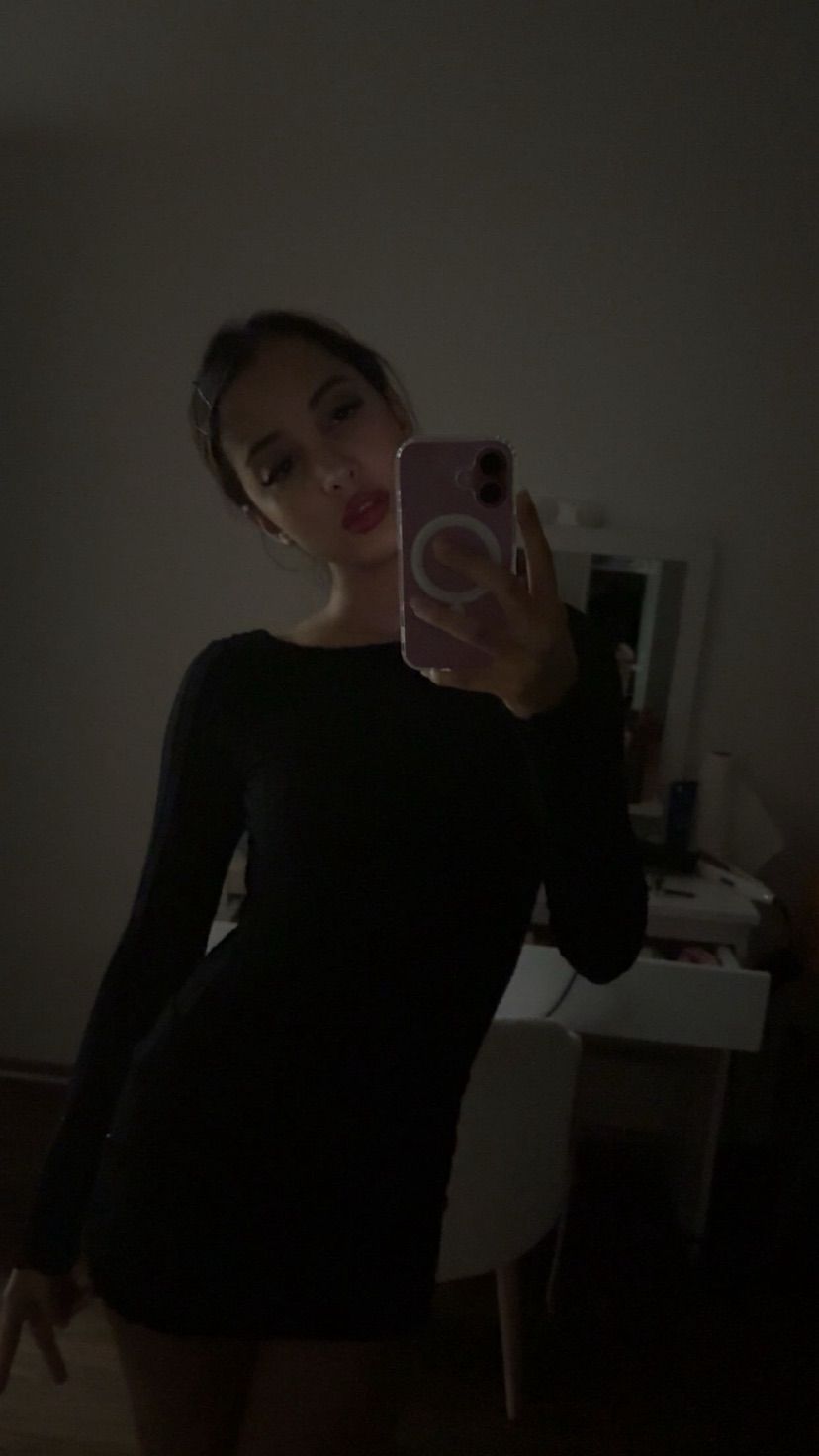 come say hi:)