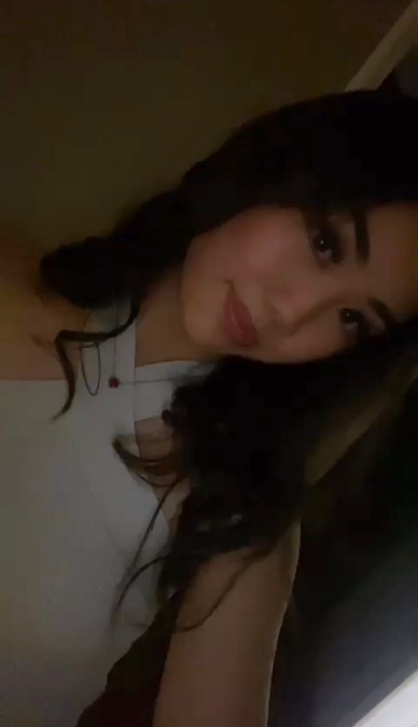 hi:)) hmu!