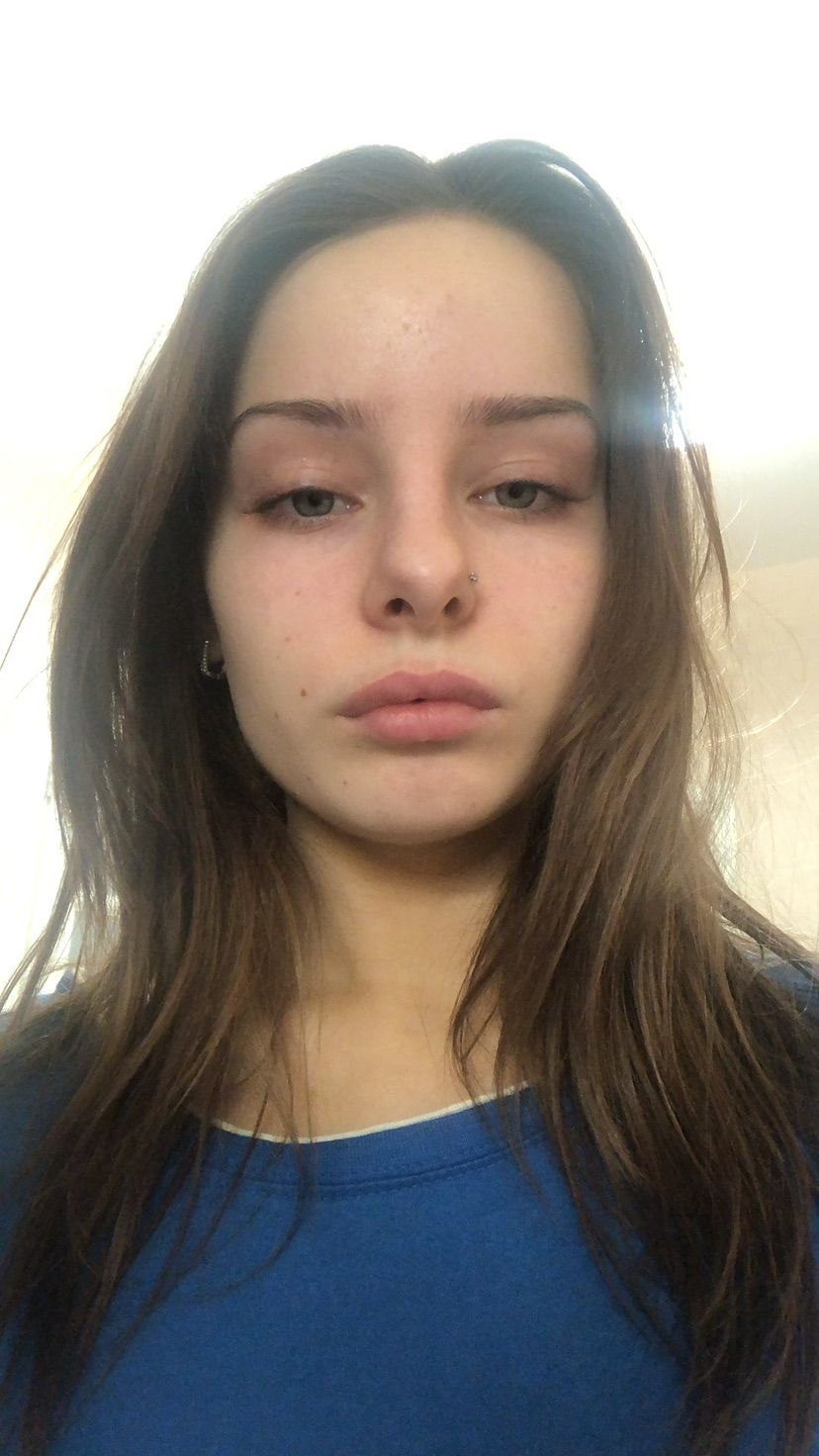 i miss my dark hair era smm🥲🥲
