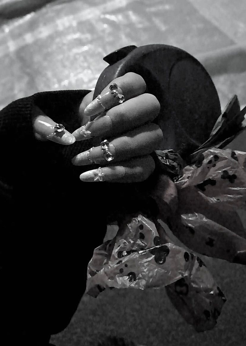 may got new nails!