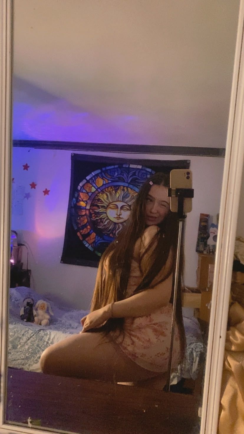 Now Accepting Orders: Selfies & Videos Only 📸🎥💕