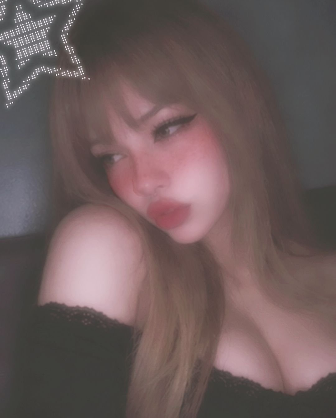 Games, chatting, pics 
:3
