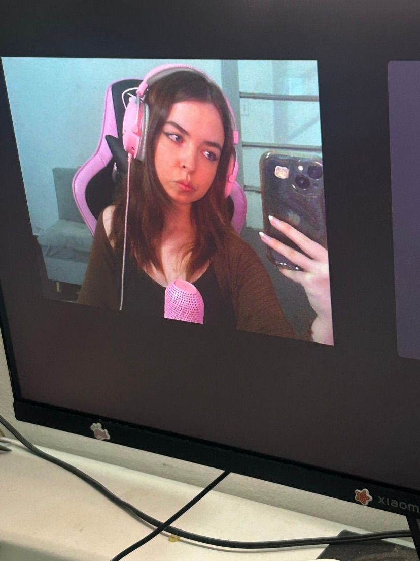 come chat or play with me! 🫶🏻