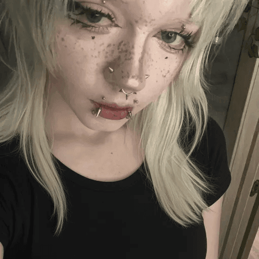 ૮₍ ˃ ⤙ ˂ ₎ა