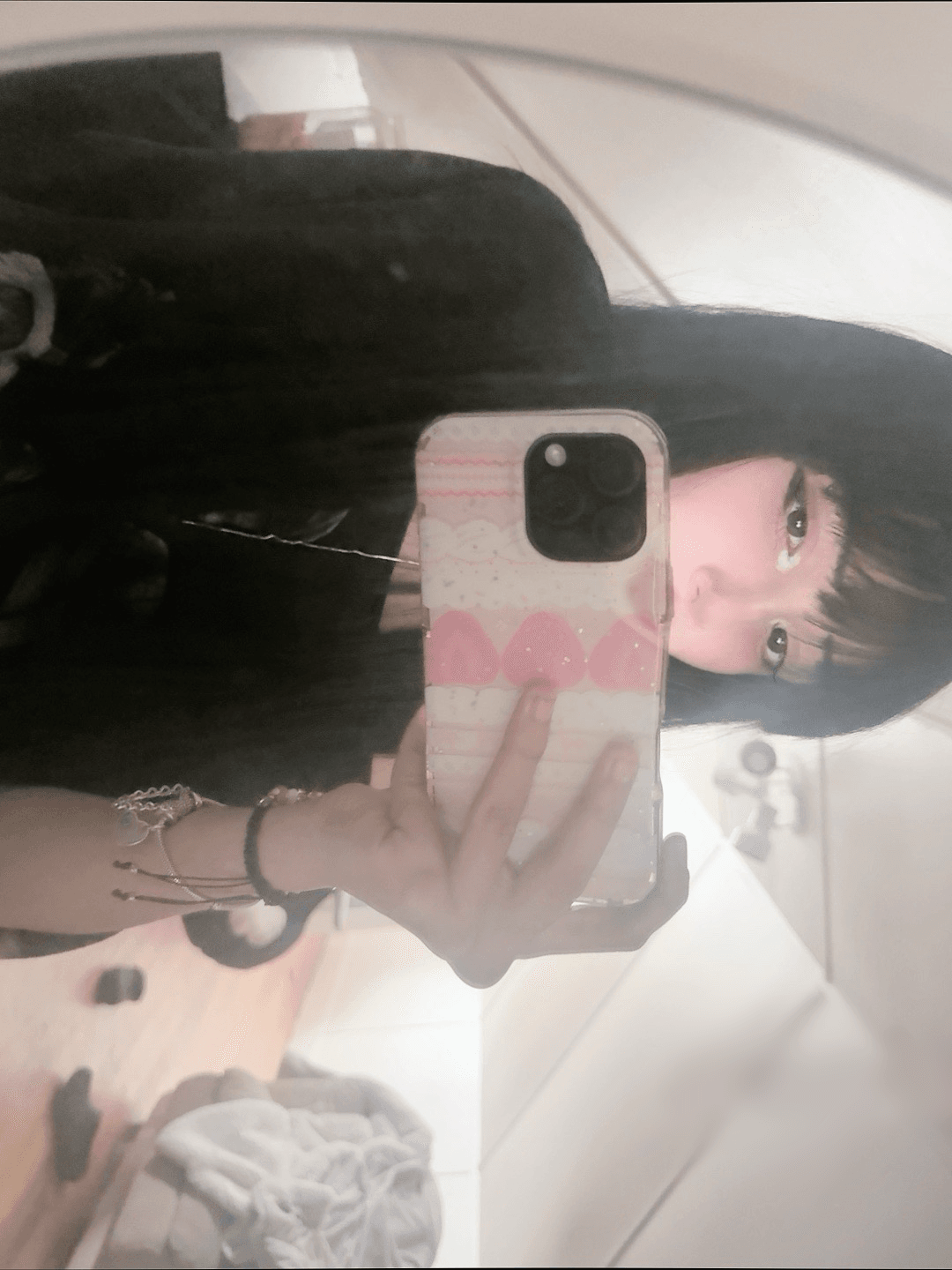 <3