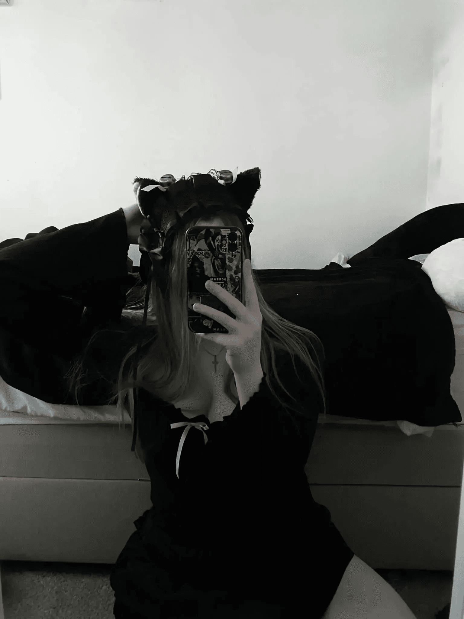 games, pics, chatting <3