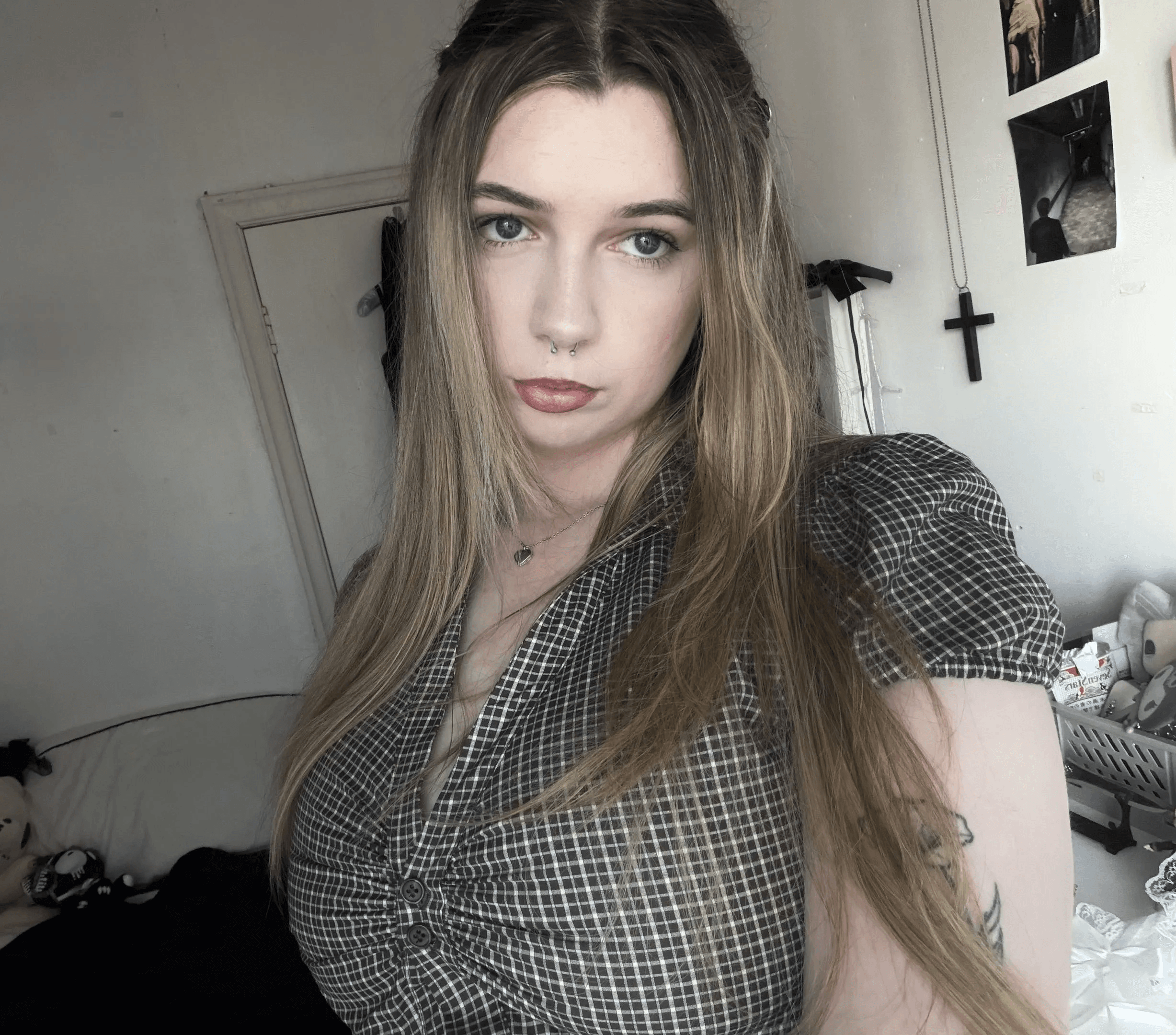 pics + texting <3