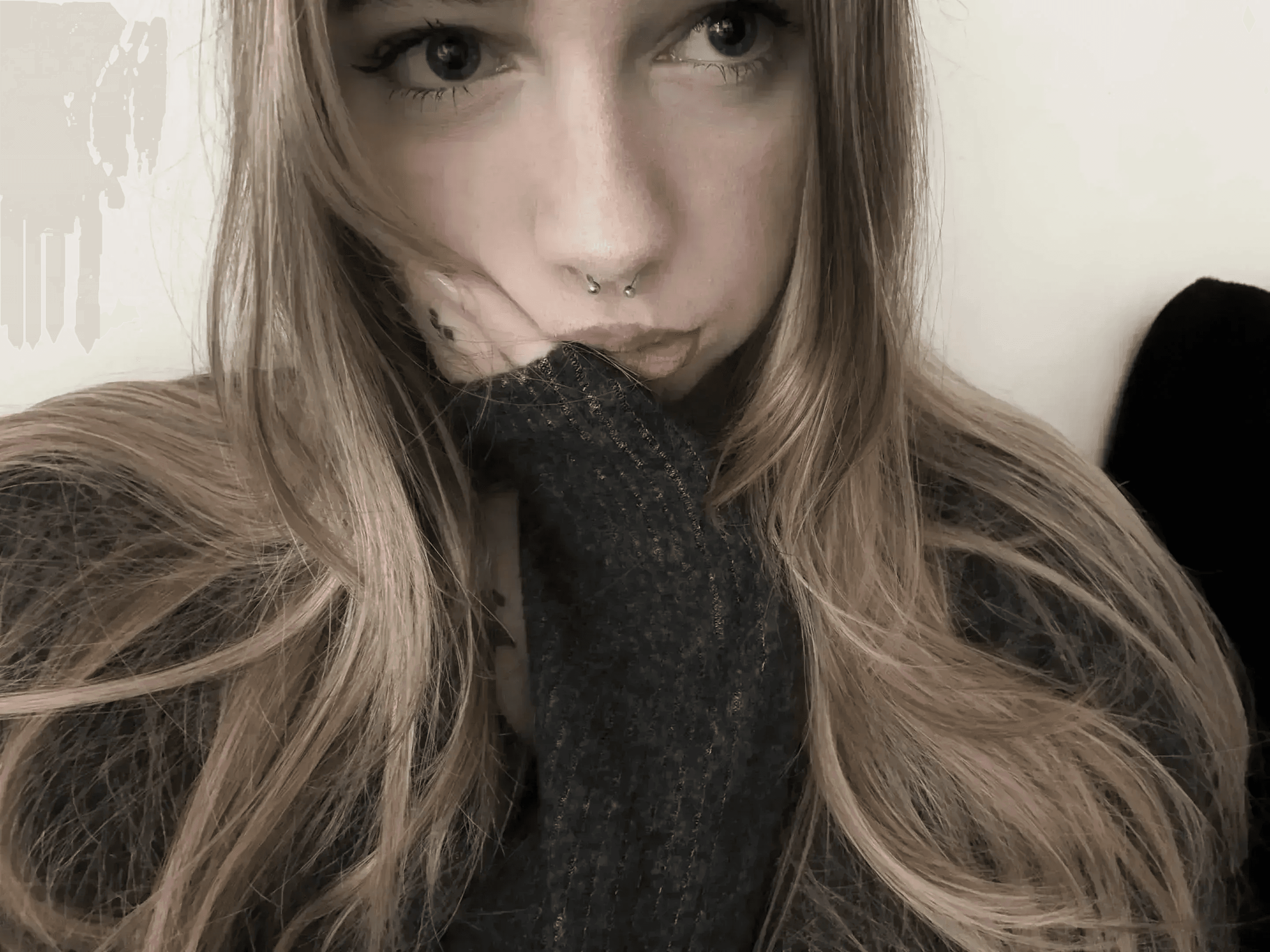 games, chatting, pics <3