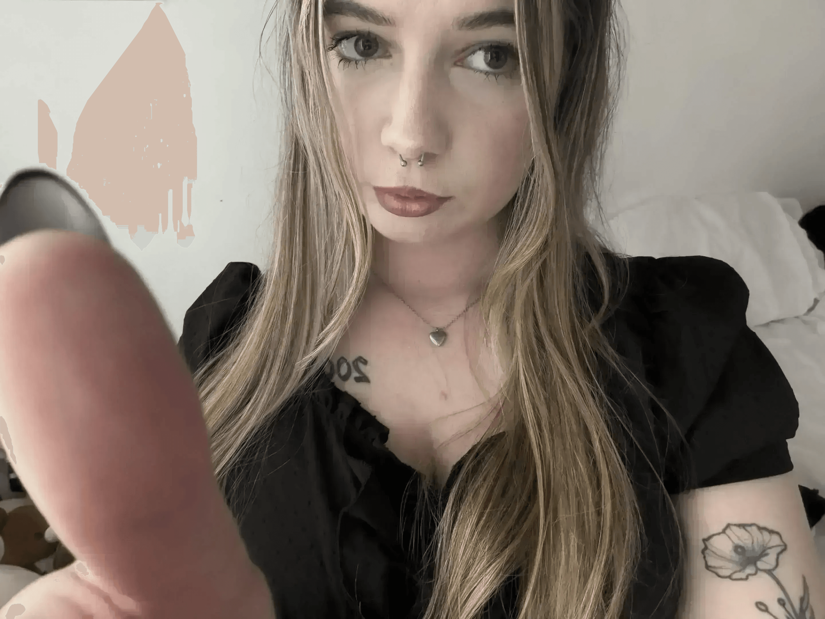 games, chatting, pics <3