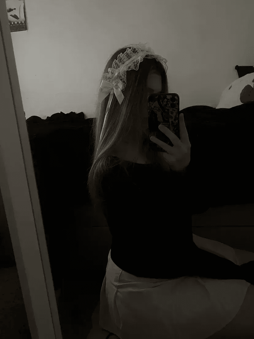 games, chatting, pics <3