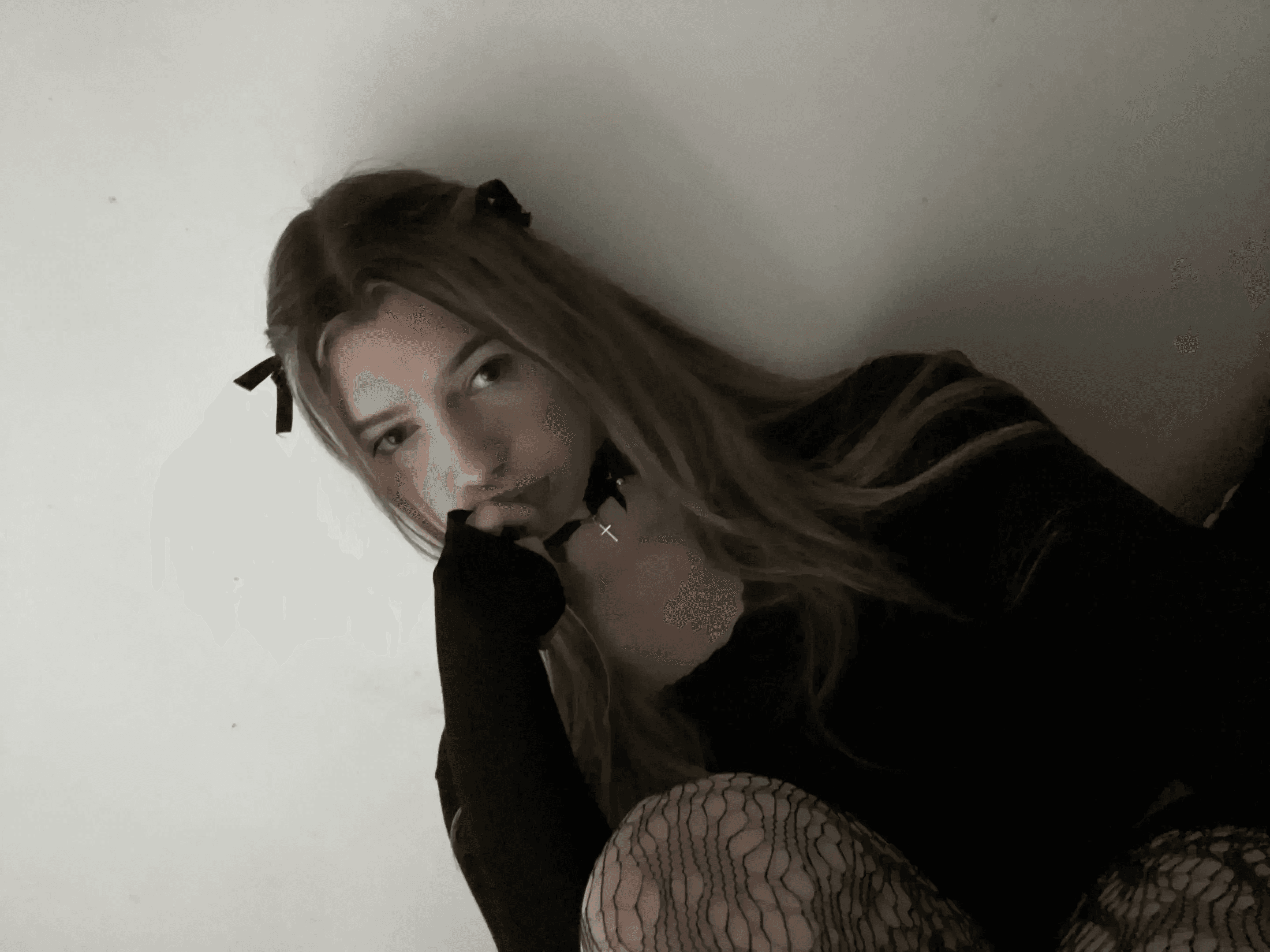 games, chatting, pics <3