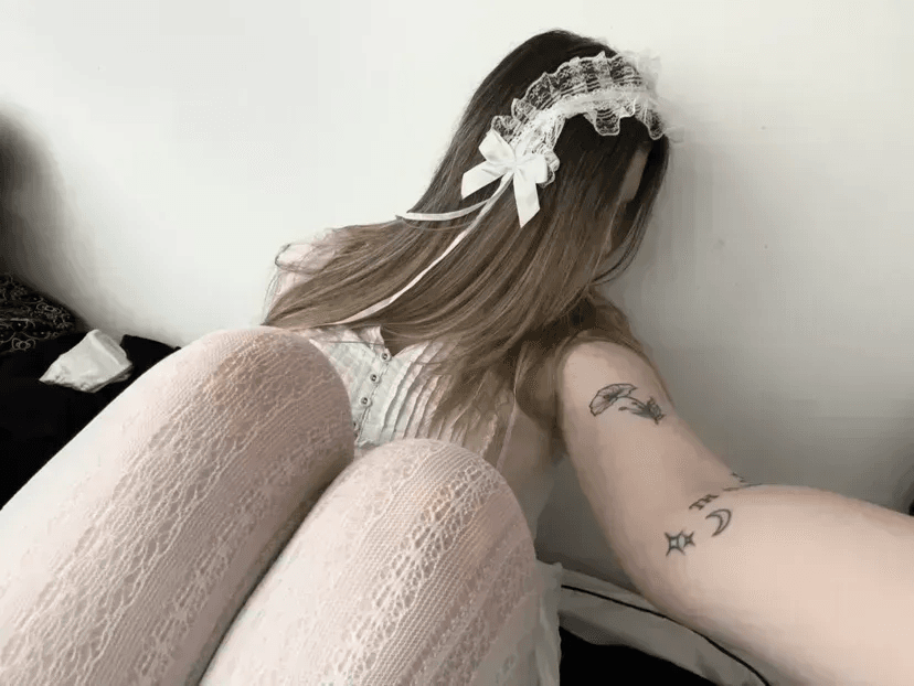games, chatting, pics <3