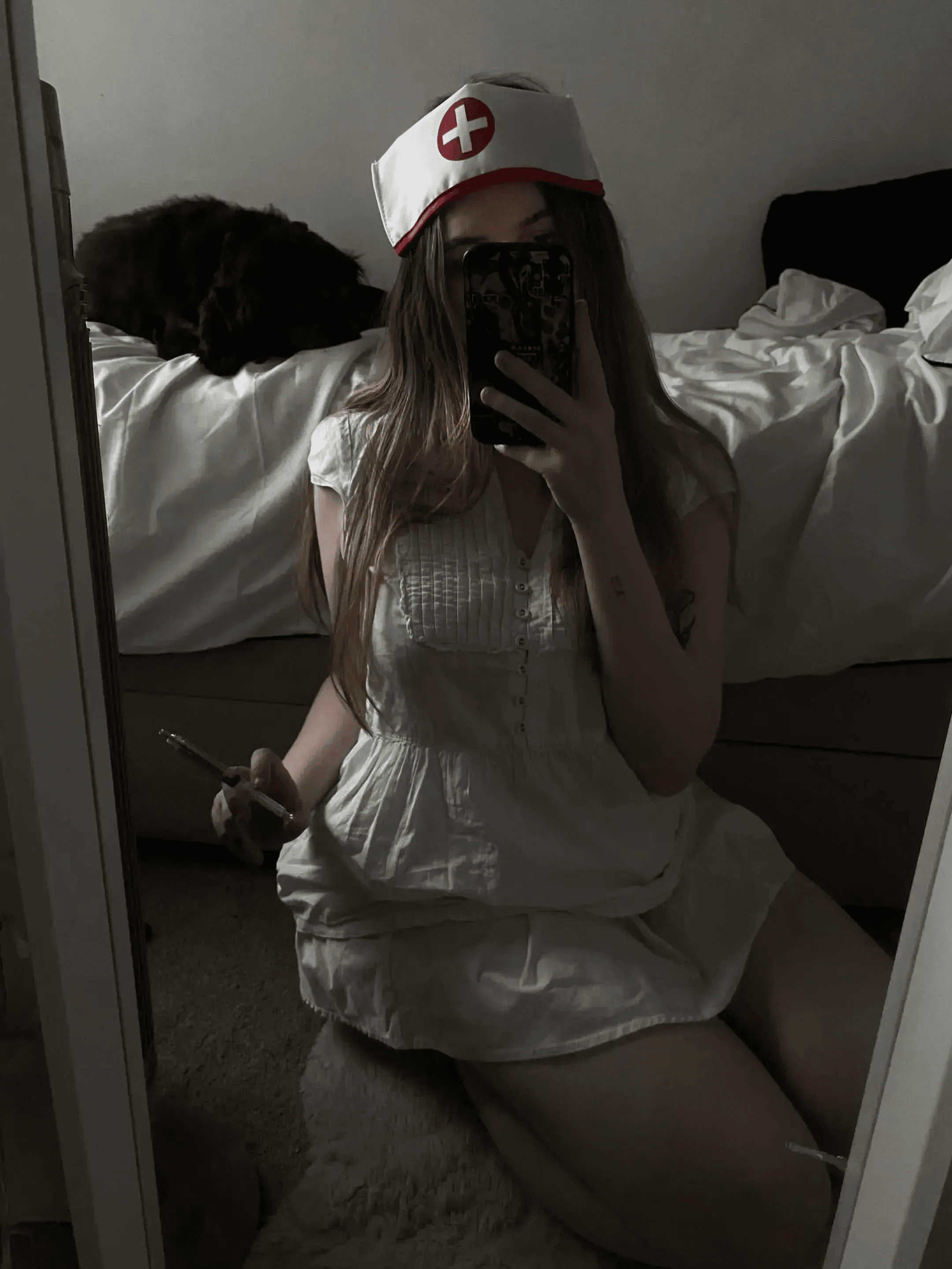 games, chattin, pics <3