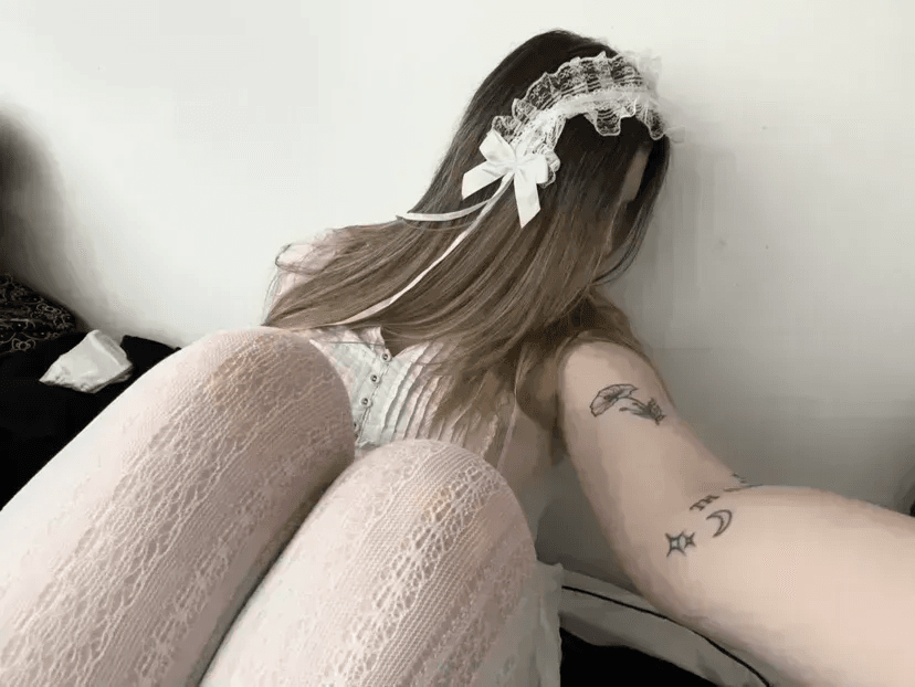 games, chatting, pics <3