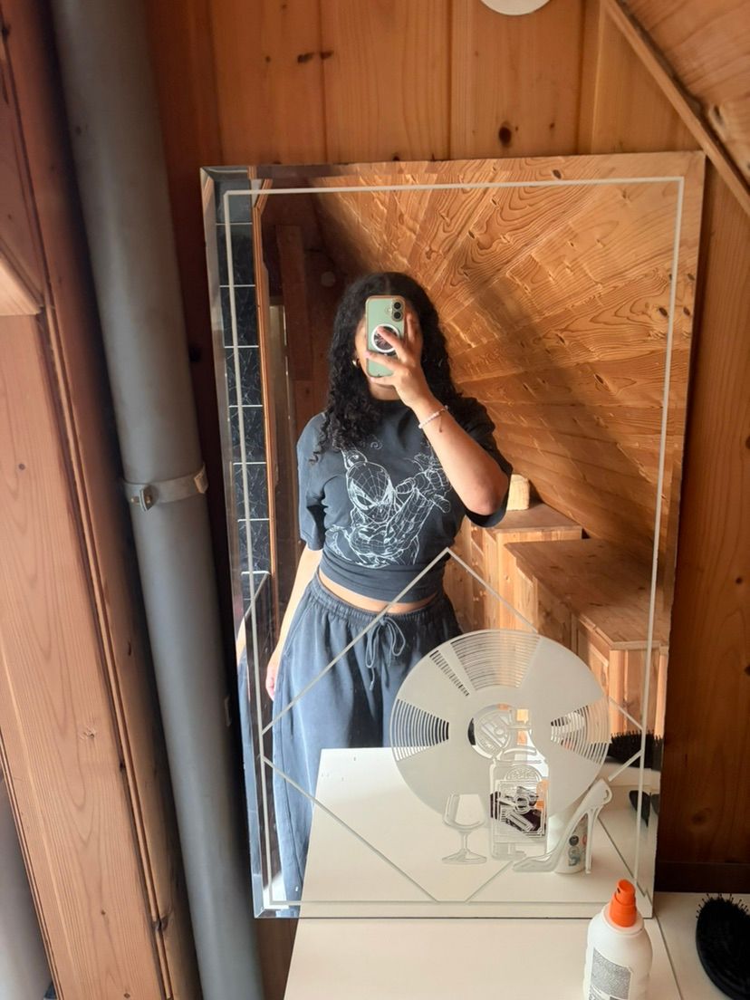 hellow i‘m available :>