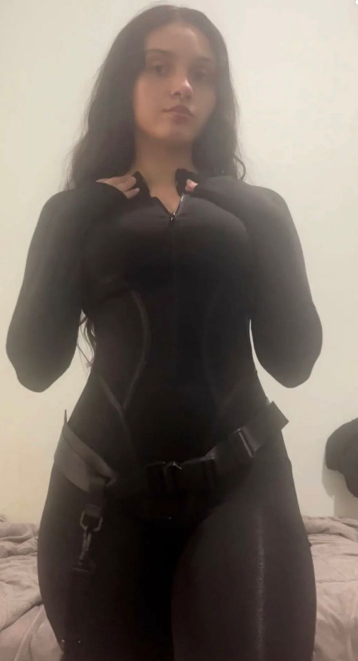 Hi