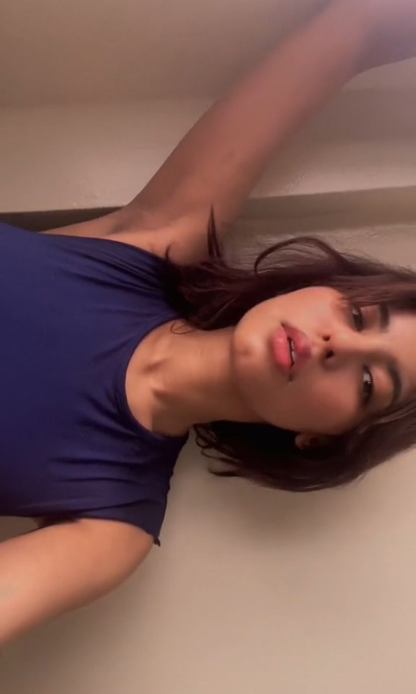 hola ! I’m available for some fun 💗