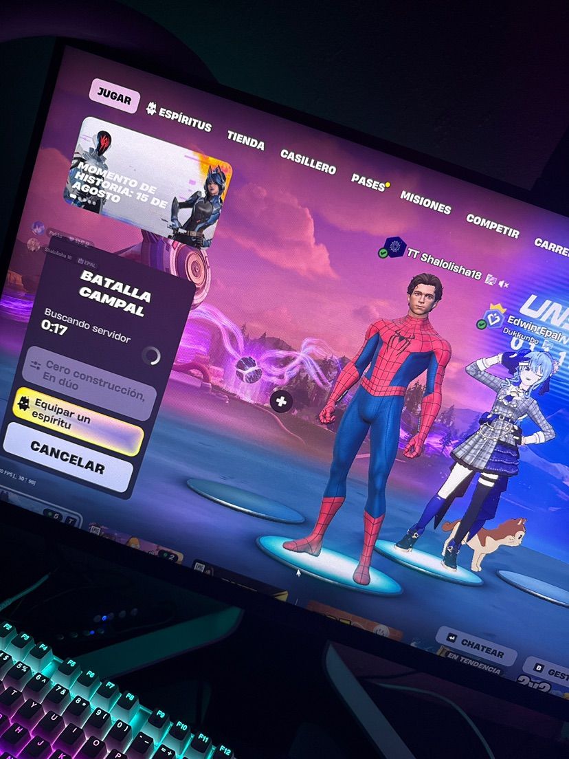 Disponible para hacer unas kills 👨🏻‍🦲