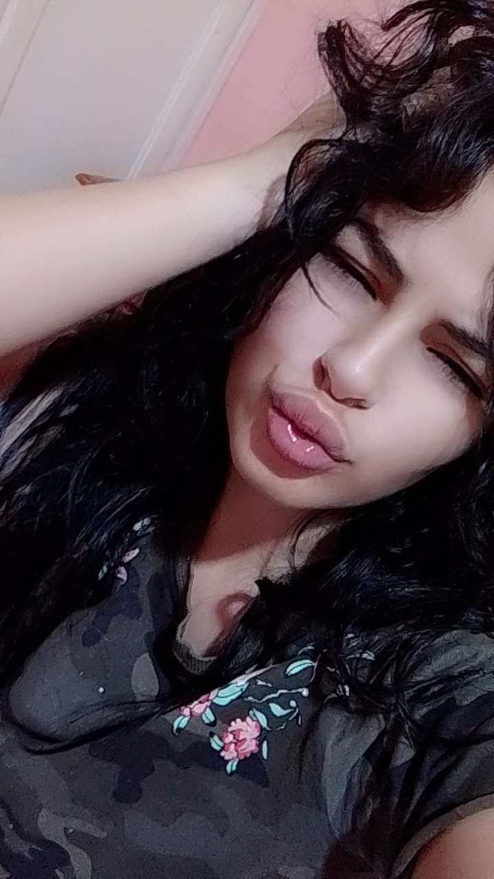 hii text me :3