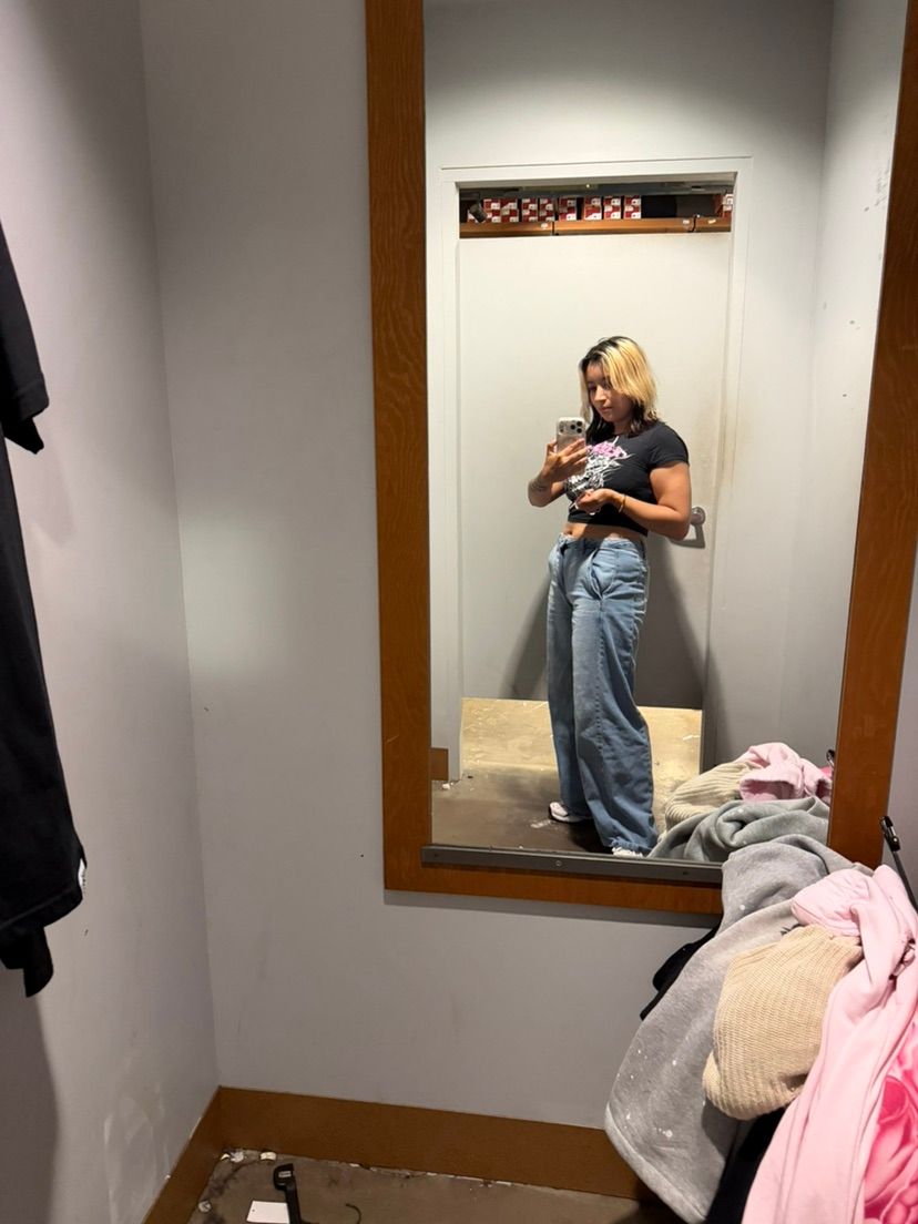mall & gym day over, looking for duo 🖤